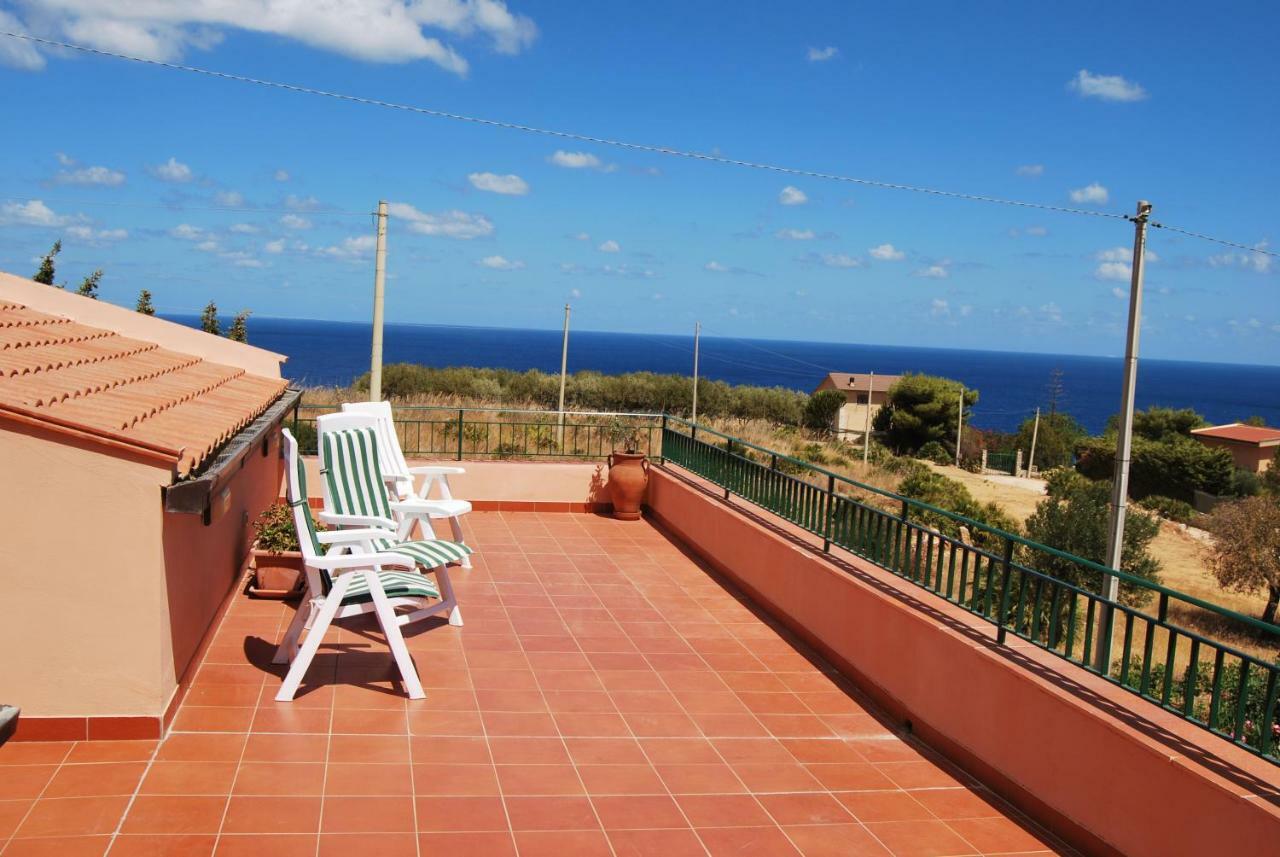 Casa Vacanze La Terrazza Sul Golfo Castellammare del Golfo Kültér fotó