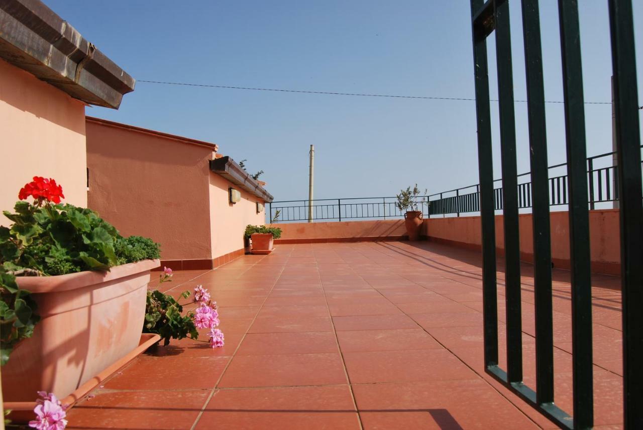 Casa Vacanze La Terrazza Sul Golfo Castellammare del Golfo Kültér fotó